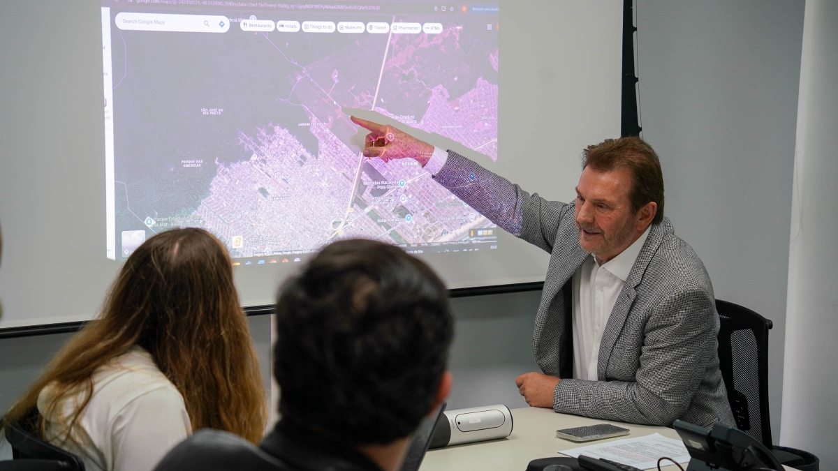 A visita teve como objetivo acompanhar o andamento de emendas parlamentares já destinadas à Praia Grande