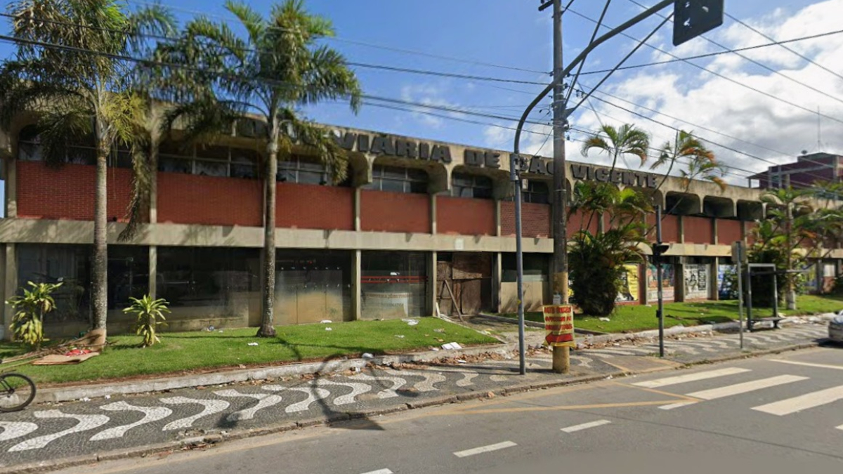 Segundo a Prefeitura de São Vicente, o imóvel apresenta estado avançado de degradação