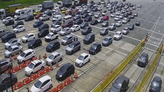 No Sistema Anchieta-Imigrantes, administrado pela Ecovias, há pontos de congestionamento no sentido São Paulo.