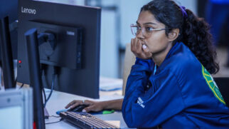 O projeto foi estruturado para atender jovens que buscam entrar no setor digital