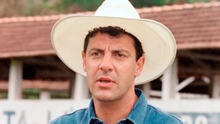 Ator Gerson Brenner sofreu uma emboscada enquanto estava se preparando para gravar o final da novela 'Corpo Dourado'