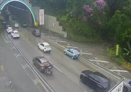 Motoristas que utilizam o Sistema AnchietaImigrantes enfrentam lentidão