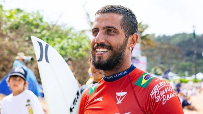 Filipe Toledo emocionou um fã australiano