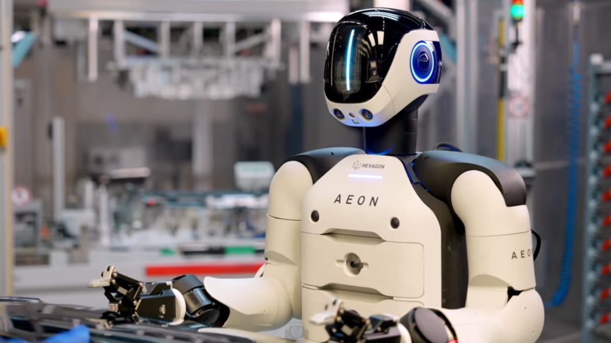 Robô AEON trabalhando 