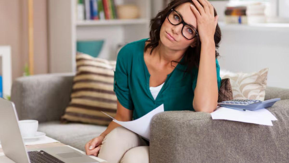 3. Entenda o contexto do pedido: Se o crédito foi negado para a outra pessoa, é importante compreender os motivos. Isso pode indicar um risco maior de não pagamento/Freepik