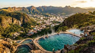 Poços de Caldas atrai turistas pelas suas águas termais e pelas serras que cercam a cidade