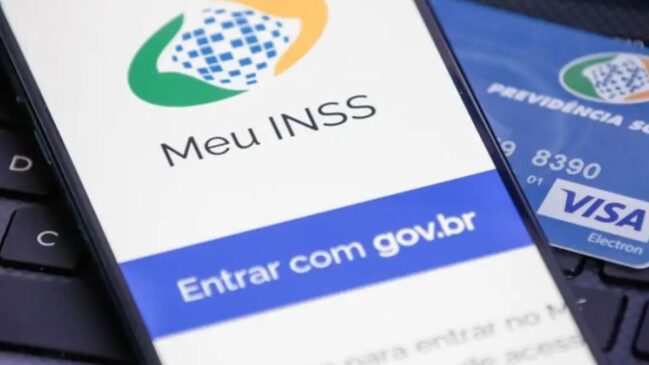 O objetivo da iniciativa do governo federal é aumentar a segurança e reduzir o risco de fraudes para os beneficiários.