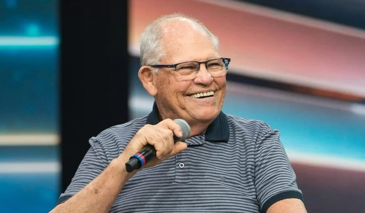 Com trajetória iniciada ainda jovem, Silvio Matos construiu uma carreira sólida nas artes