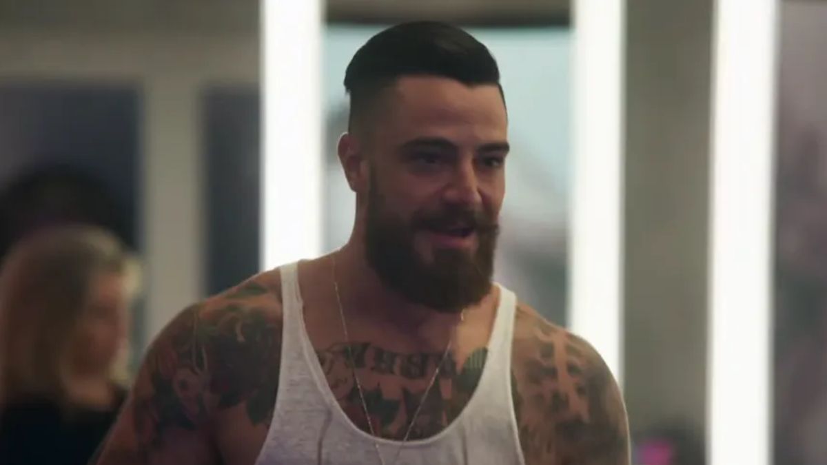 Ator Felipe Titto em cena de 'O Outro Lado do Paraíso' (TV Globo/Reprodução)