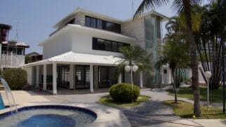 O projeto, organizado pelo escritório de arquitetura Orse, tem como foco principal modernidade e conforto absoluto