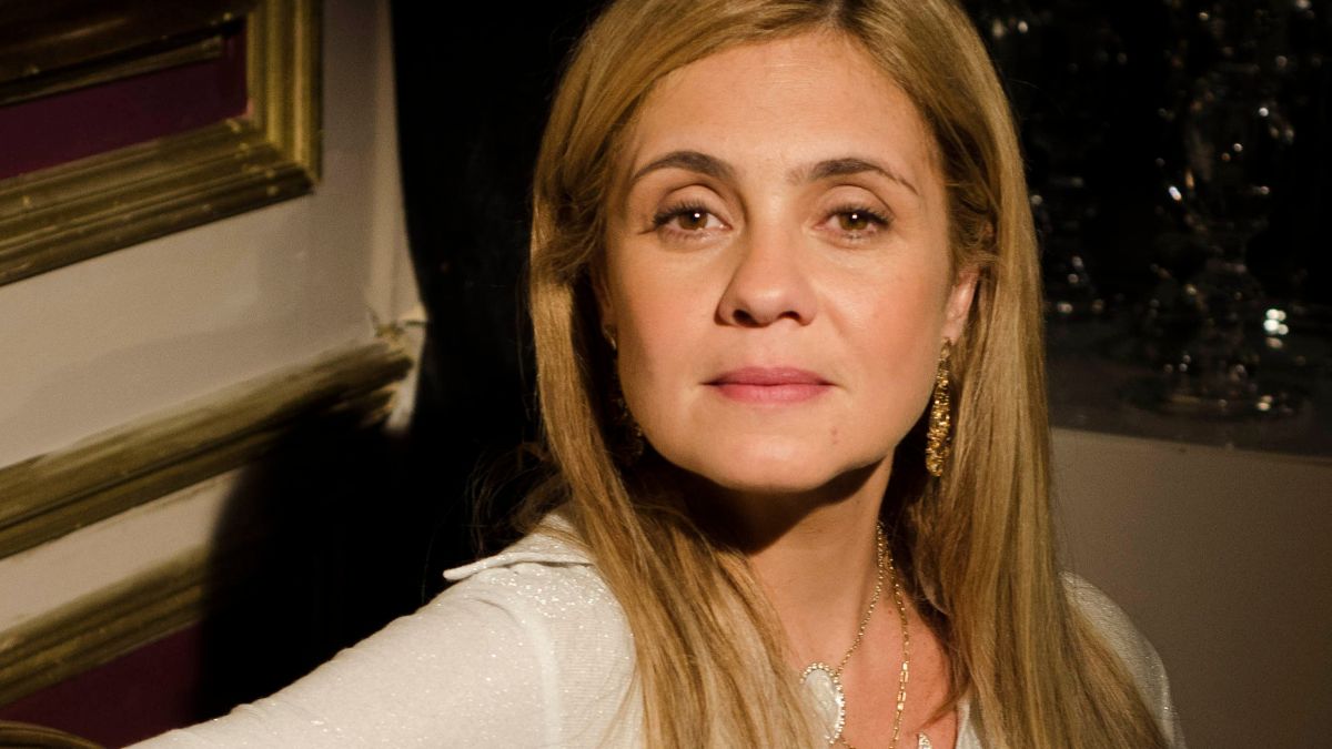 Carminha ( Adriana Esteves )