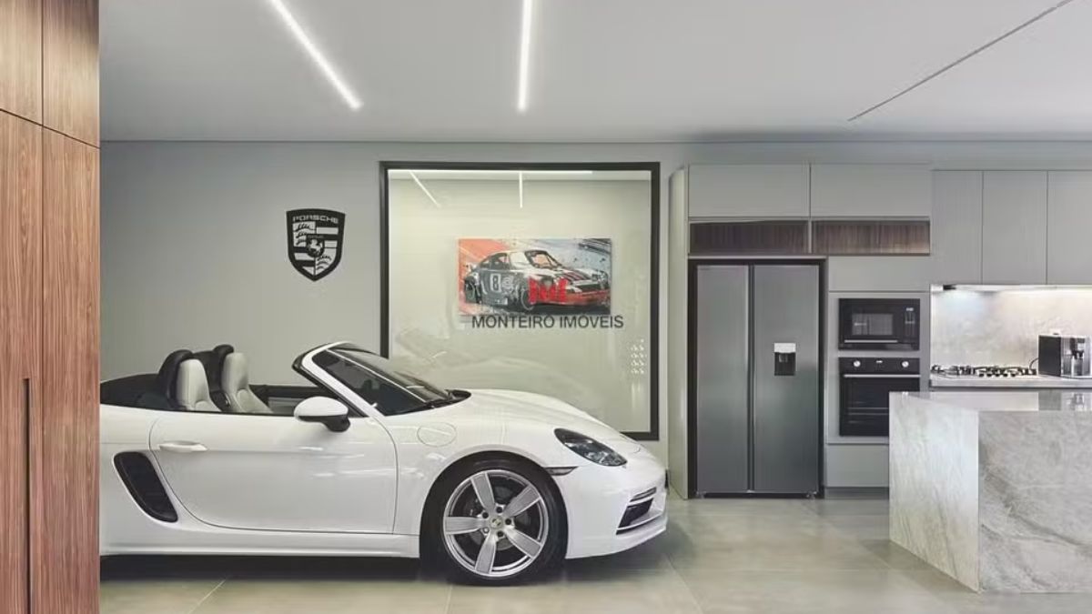 A empresária Iran Angelo se mudou para uma mansão de R$ 4 milhões no condomínio próximo ao ex-marido Hulk