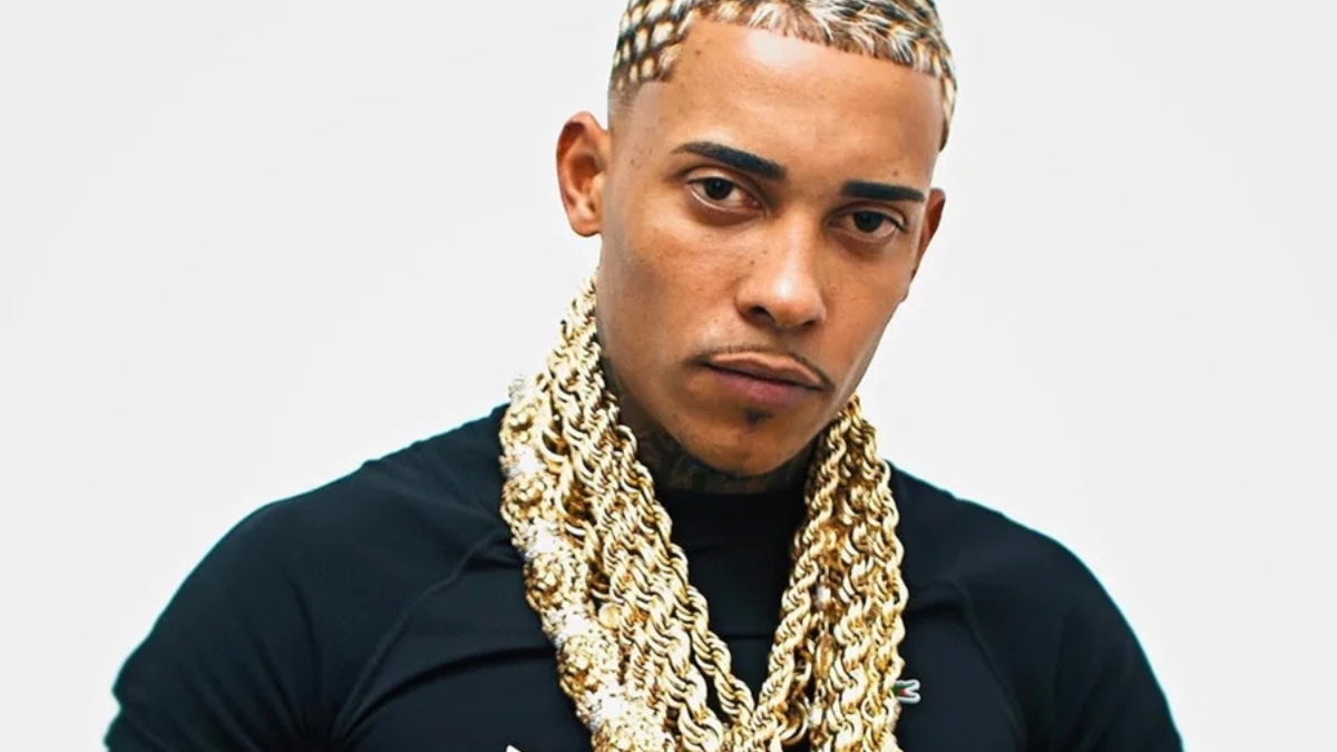 Com quase 12 milhões de seguidores no Instagram e quase 6 milhões de ouvintes mensais no Spotify, Poze do Rodo utiliza duas redes como forma de expor sua fortuna, sempre apresentando uma rotina de luxo e também de seus momentos sociais