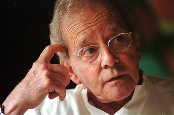 O jornalista e apresentador Luis Felipe Goulart de Andrade, de 83 anos, faleceu em decorrência de problemas no sistema cardiorrespiratório.