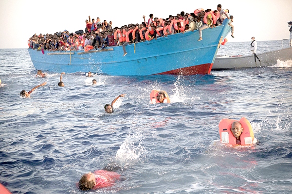 O ano de 2016 foi o mais mortal para os imigrantes e refugiados que tentaram atravessar o Mar Mediterrâneo para chegar à Europa. Pelo menos 3.800 imigrantes morreram até outubro deste ano.